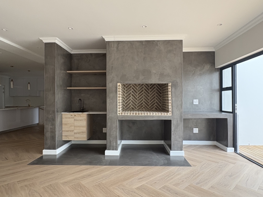 4 Bedroom Property for Sale in Sandown Western Cape